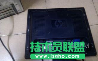 如何連接臺(tái)式電腦主機(jī)與顯示器