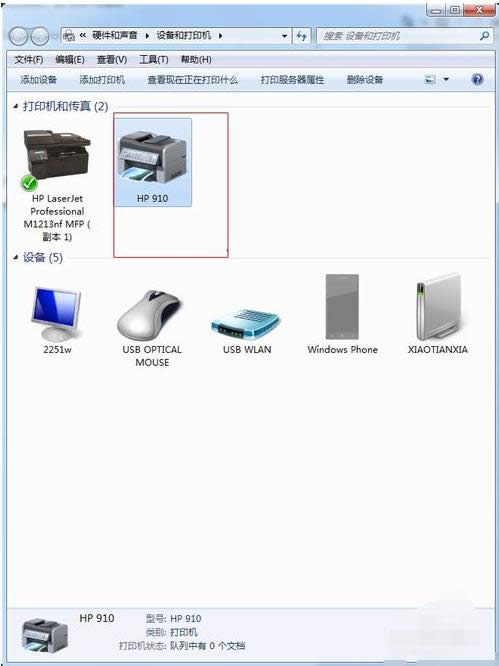 ���b���E